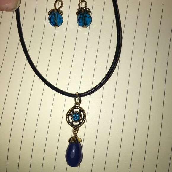 🆕Gorgeous blue pendant w earrings NWT - Picture 6 of 8